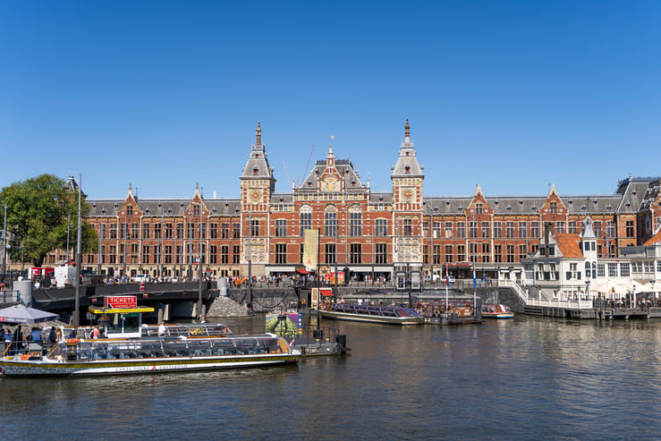 Panorámica de la Estación Central de Ámsterdam
