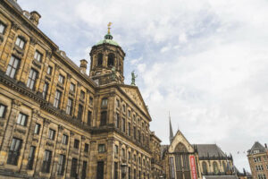 Palacio Real en Plaza Dam | Observa estos edificios de Ámsterdam | Ámsterdam Guías & Tours