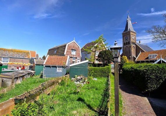 Iglesia de Marken